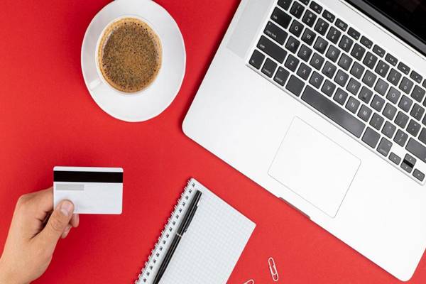 How Does a Credit Card Against FD Work?